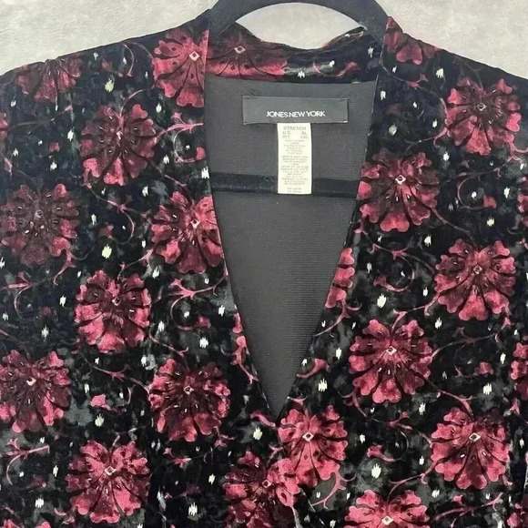 Jones New‎ York Velvet Women XL WhimsiGoth Faux Wrap Floral Beaded Witchy Blouse - Picture 3 of 12